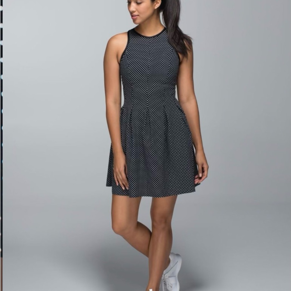 Lululemon Here To There Dress
Biggy Dot Printed Black Ghost / Black